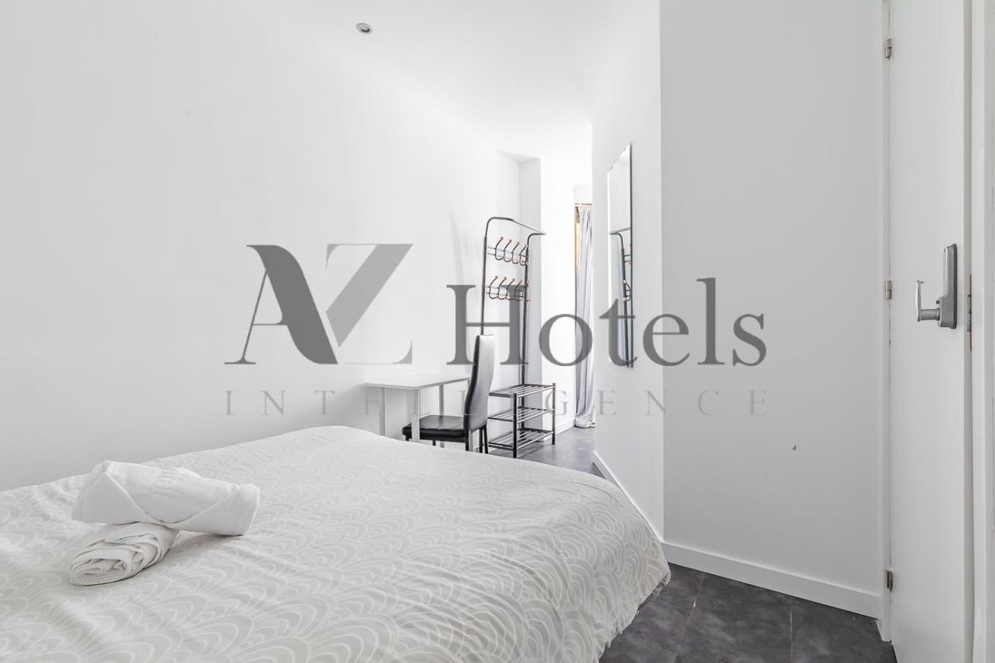 Ayz Ulises - Auto Check-In Property Мадрид Екстериор снимка
